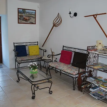 D'hotes Entre Dolmens Et Fontaines Sévérac-le-Château