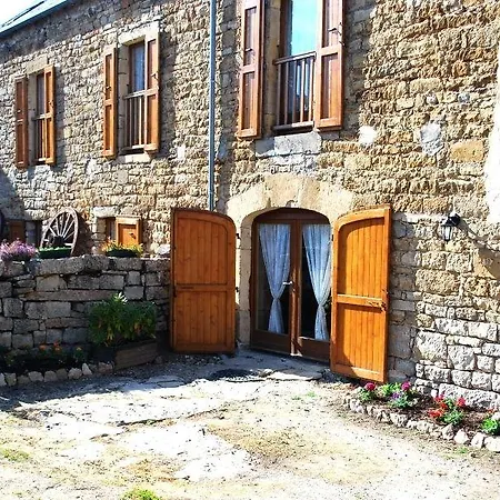 D'hotes Entre Dolmens Et Fontaines Oda ve Kahvaltı