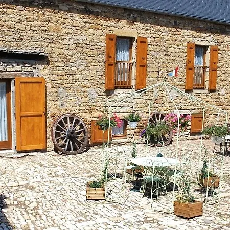 Oda ve Kahvaltı D'hotes Entre Dolmens Et Fontaines 3*