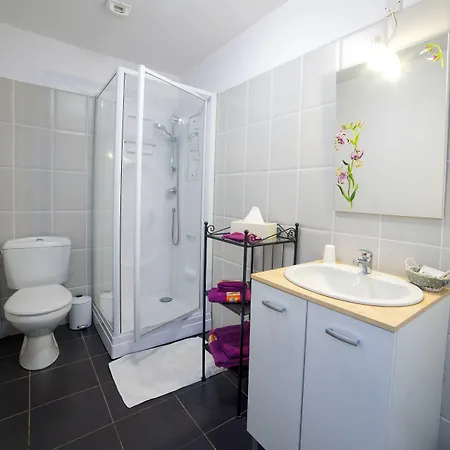 D'hotes Entre Dolmens Et Fontaines