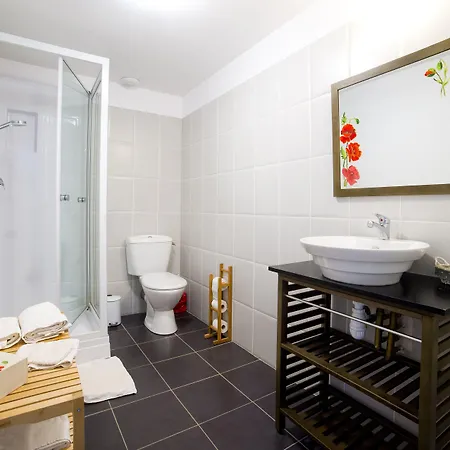 D'hotes Entre Dolmens Et Fontaines Oda ve Kahvaltı Sévérac-le-Château