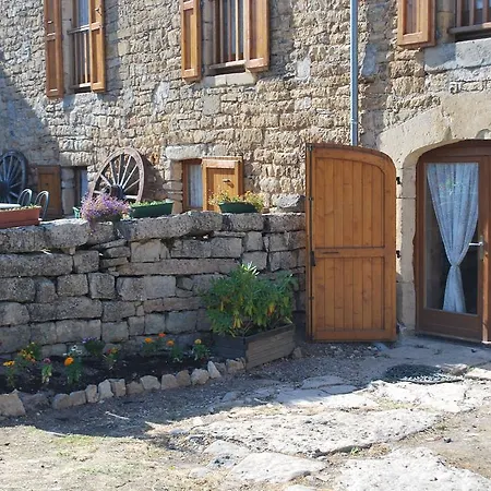 Oda ve Kahvaltı D'hotes Entre Dolmens Et Fontaines Sévérac-le-Château