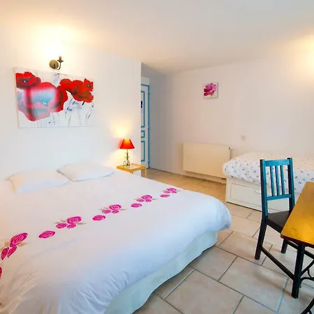 D'hotes Entre Dolmens Et Fontaines 3*