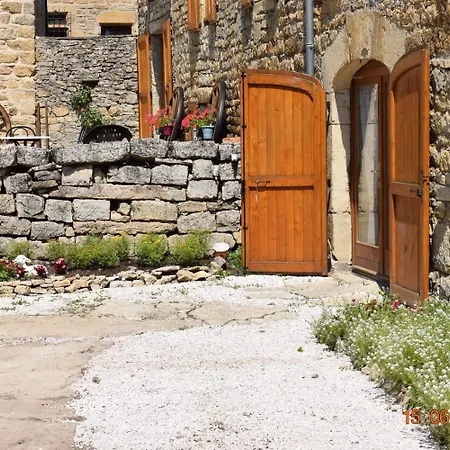 D'hotes Entre Dolmens Et Fontaines Nocleg ze śniadaniem