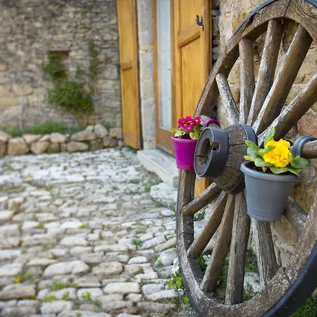 Nocleg ze śniadaniem D'hotes Entre Dolmens Et Fontaines Sévérac-le-Château