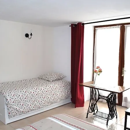 Bed & Breakfast D'hotes Entre Dolmens Et Fontaines