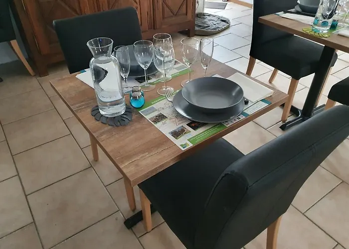 Bed and Breakfast D'hotes Entre Dolmens Et Fontaines Sévérac-le-Château