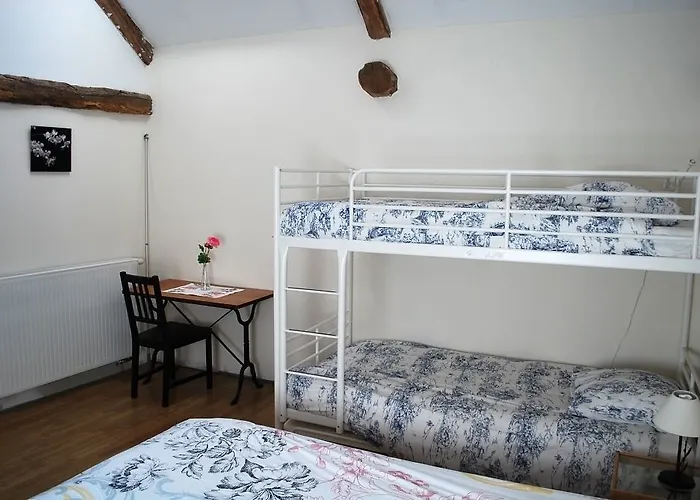 Bed and Breakfast D'hotes Entre Dolmens Et Fontaines Sévérac-le-Château