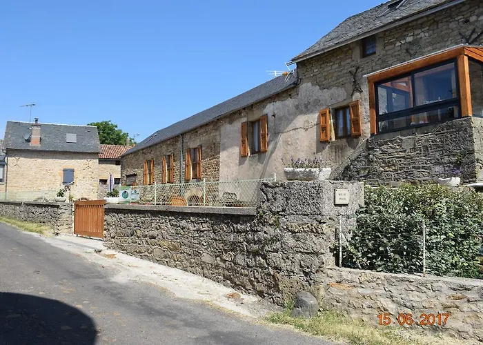 D'hotes Entre Dolmens Et Fontaines 3*