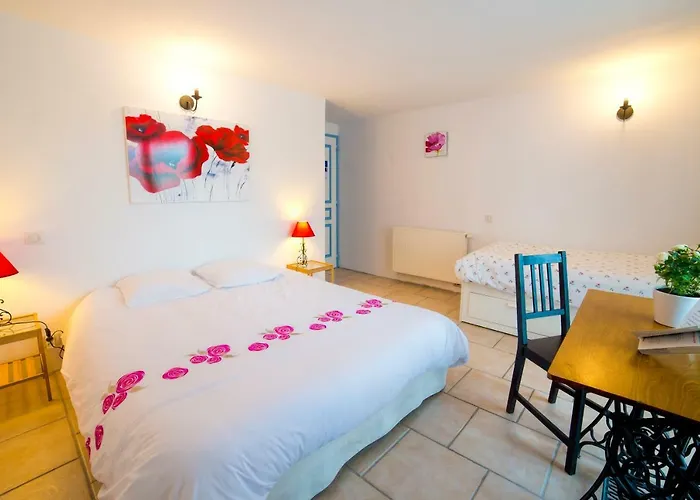 D'hotes Entre Dolmens Et Fontaines 3*