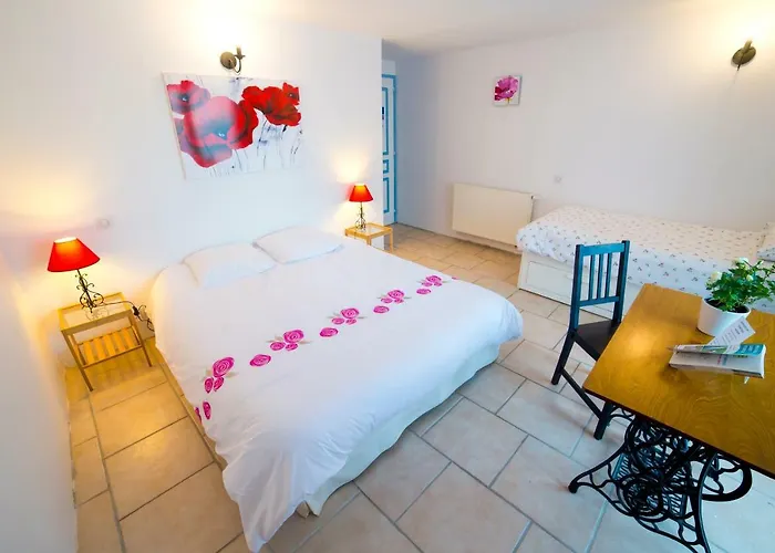 Bed and Breakfast D'hotes Entre Dolmens Et Fontaines